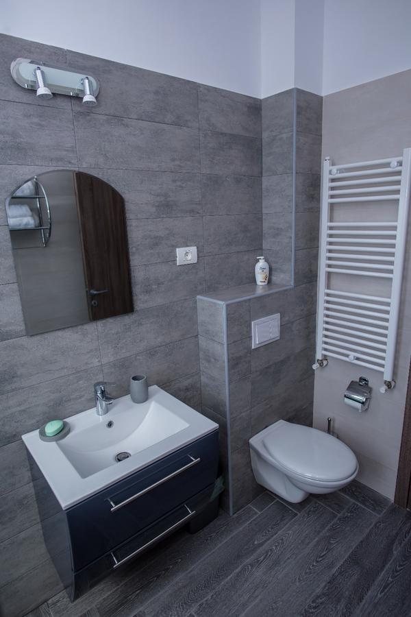 Constantinos Apartment Mamaia Nord Năvodari Exterior foto