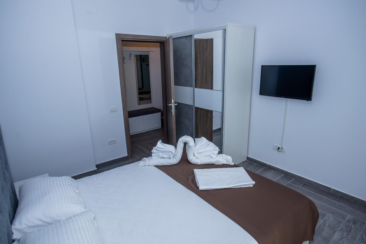 Constantinos Apartment Mamaia Nord Năvodari Exterior foto