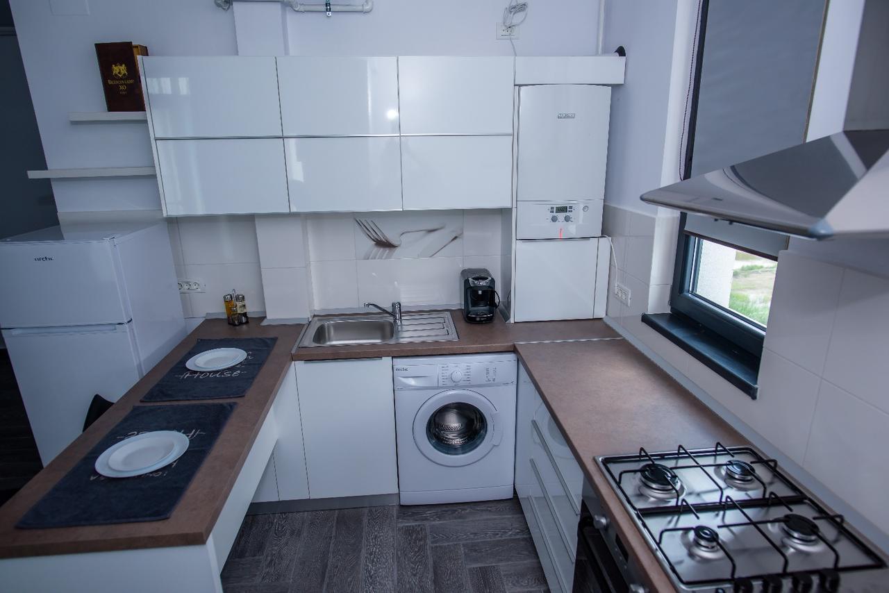 Constantinos Apartment Mamaia Nord Năvodari Exterior foto